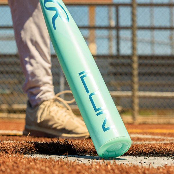 Rawlings Icon USSSA bat end cap close-up